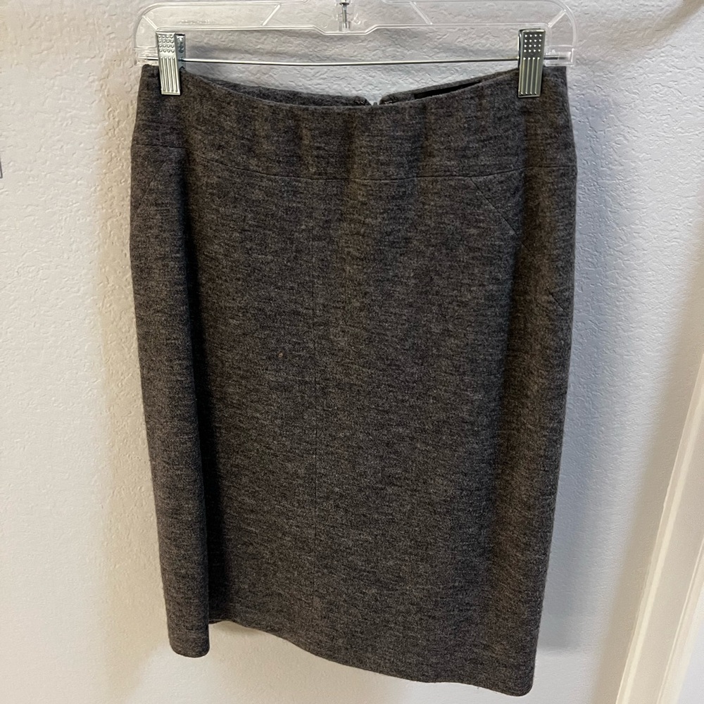 Great skirt for work!